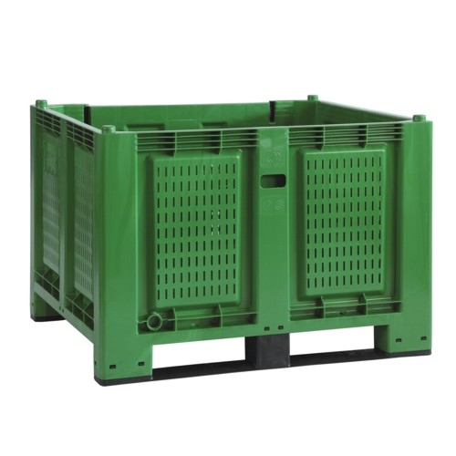 2 runners green perforated walls